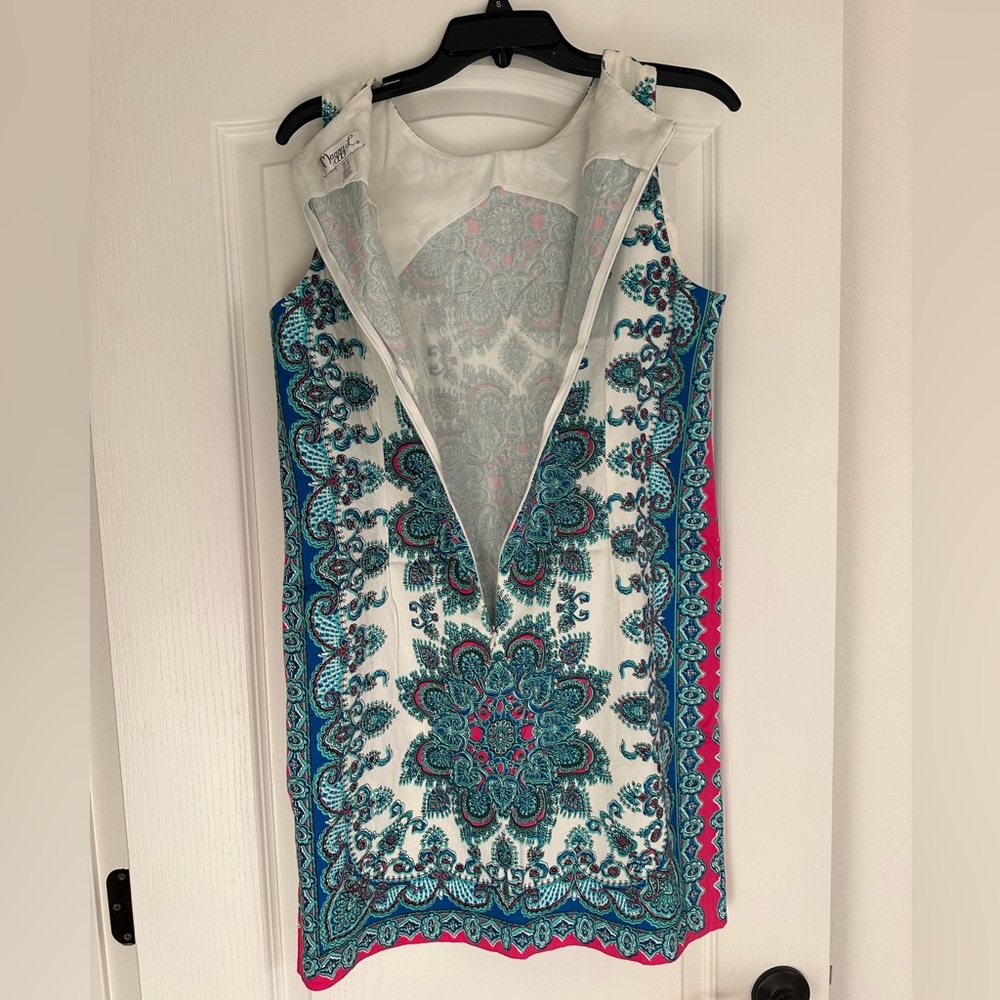 Dress - Picture 3 of 4